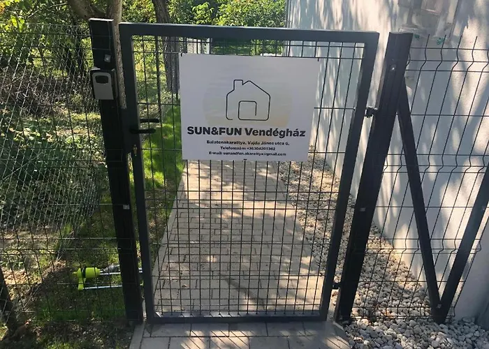 Sun&fun Vendeghaz * Balatonakarattya